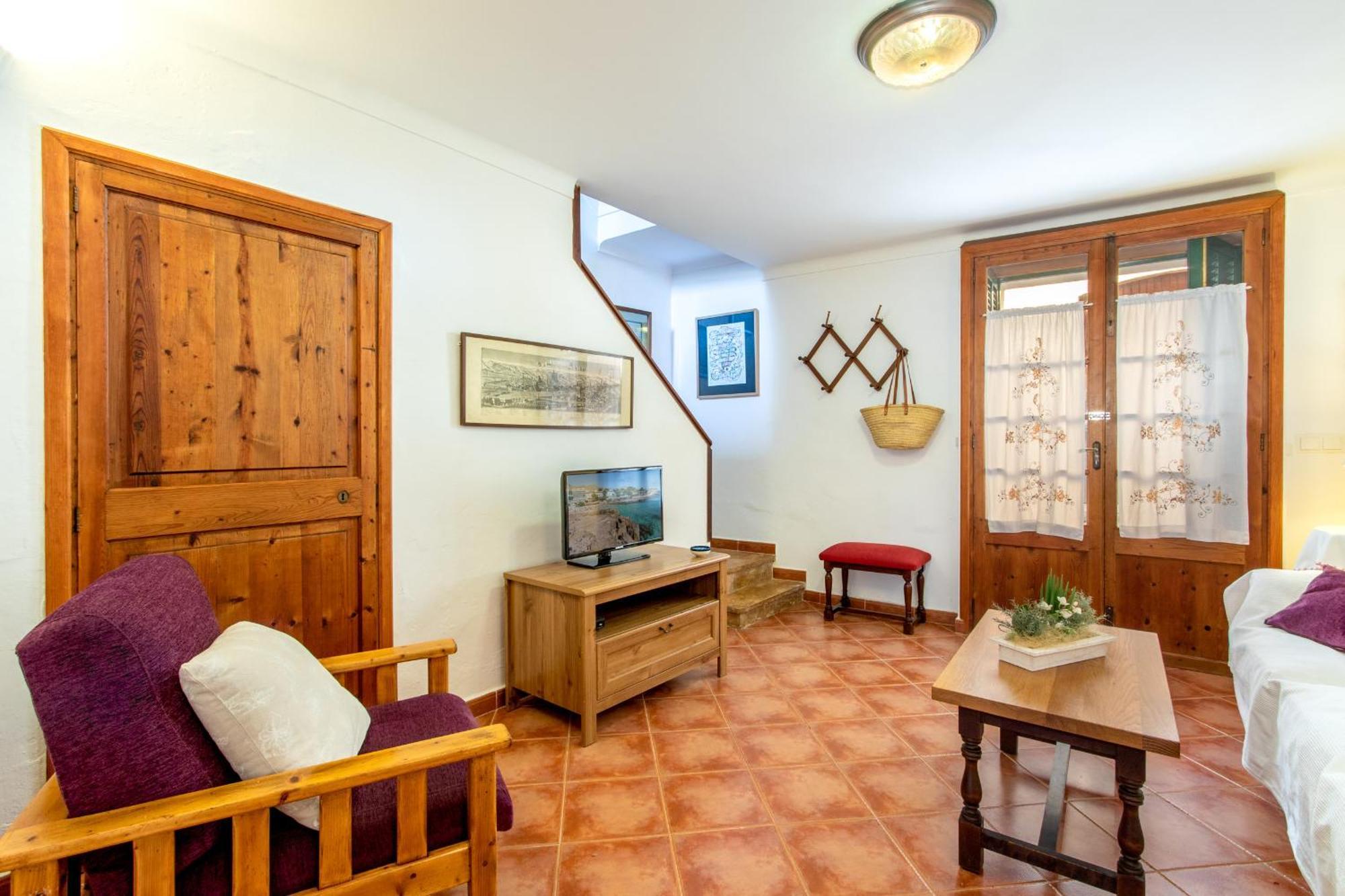 Casa Joana Acogedora Casa De Pueblo Con Terraza Ferienhaus